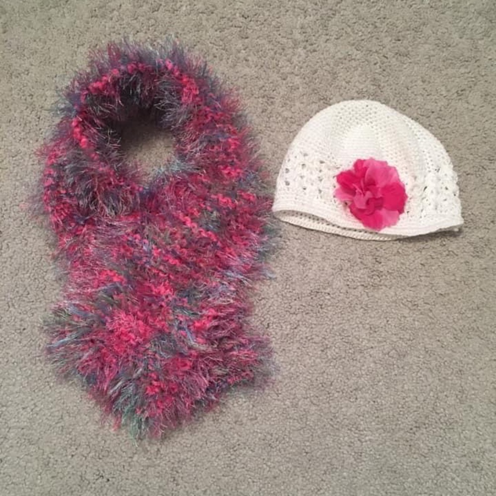 Girls Beanie with Scarf